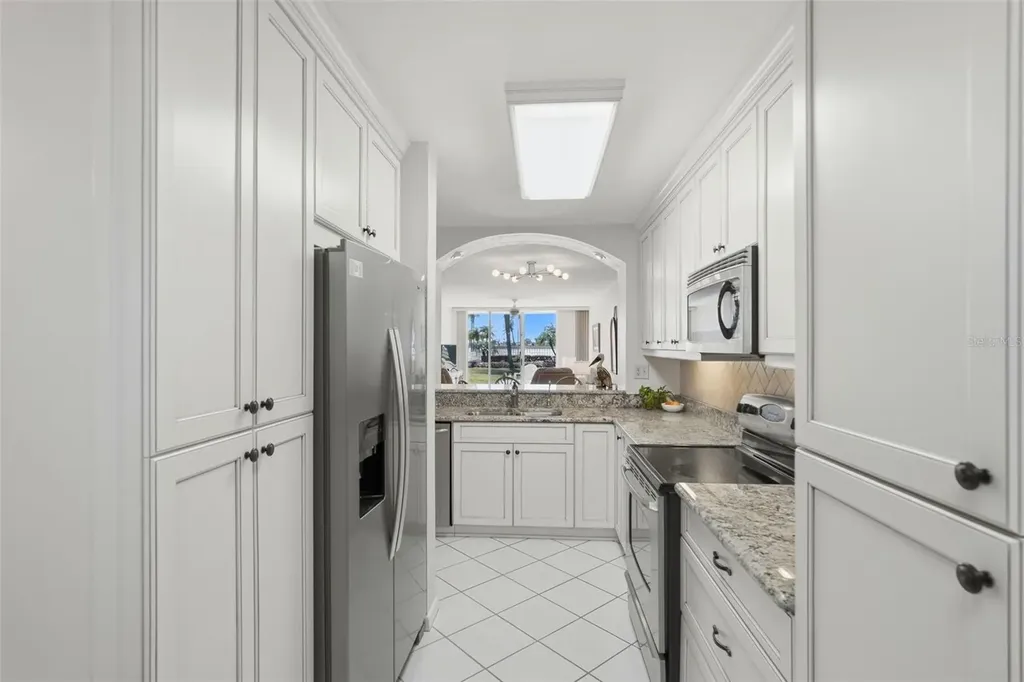 6021 Bahia Del Mar Circle St Petersburg FL 33715
