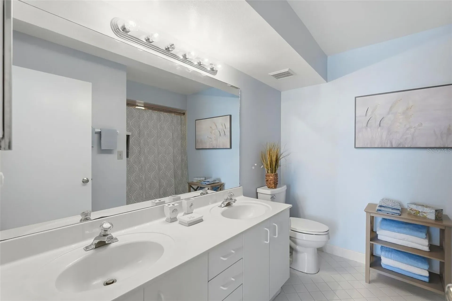 6021 Bahia Del Mar Circle St Petersburg FL 33715