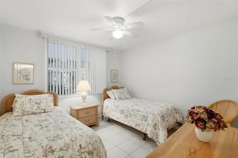 6021 Bahia Del Mar Circle St Petersburg FL 33715