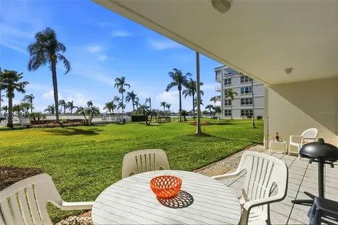 6021 Bahia Del Mar Circle St Petersburg FL 33715
