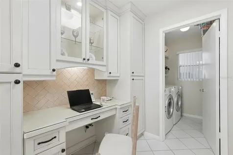 6021 Bahia Del Mar Circle St Petersburg FL 33715