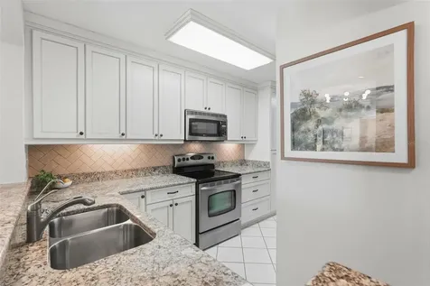 6021 Bahia Del Mar Circle St Petersburg FL 33715