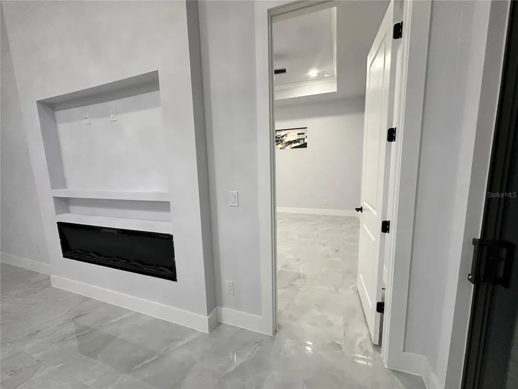 419 NW 4th Terrace Cape Coral FL 33993