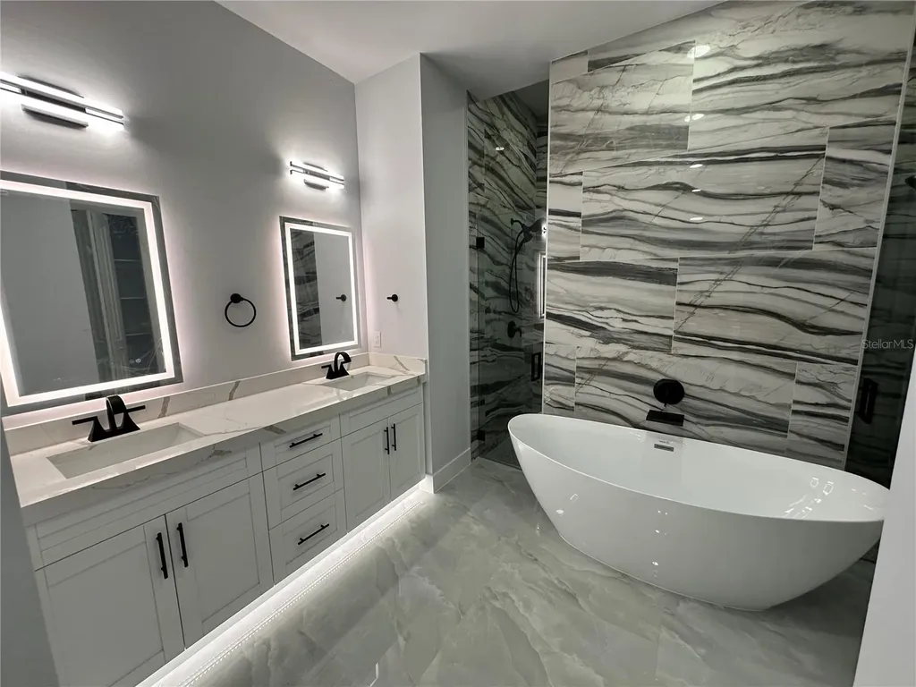 419 NW 4th Terrace Cape Coral FL 33993