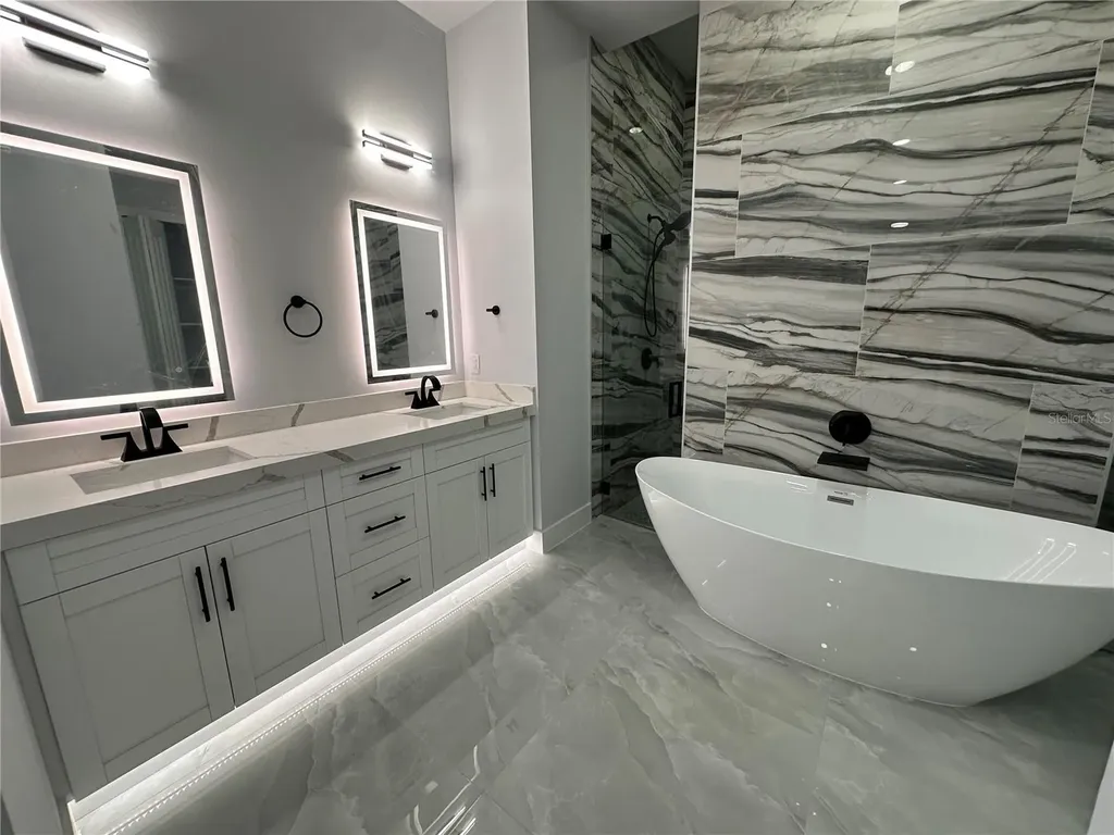 419 NW 4th Terrace Cape Coral FL 33993