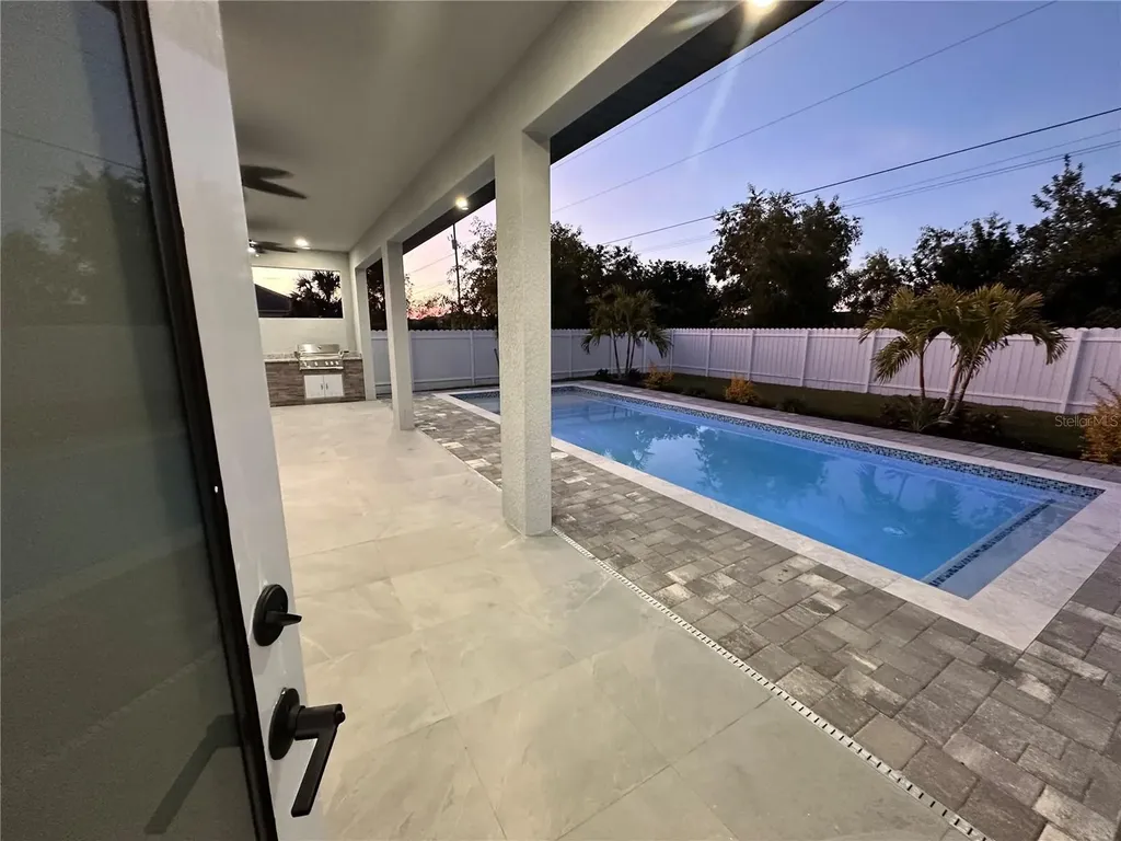 419 NW 4th Terrace Cape Coral FL 33993