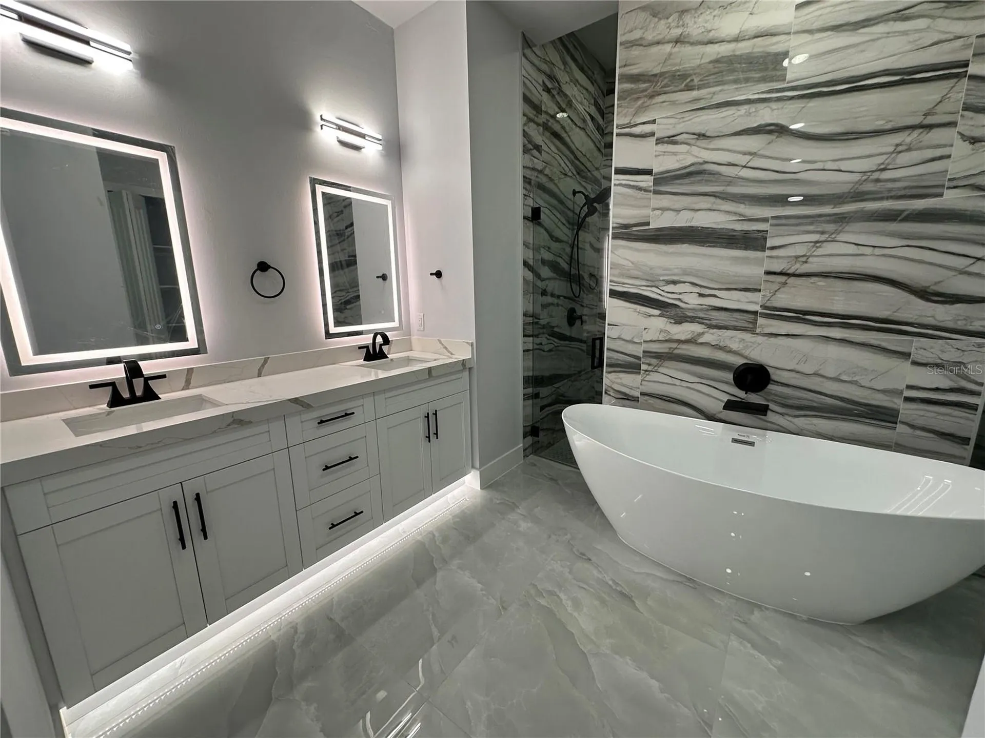 419 NW 4th Terrace Cape Coral FL 33993