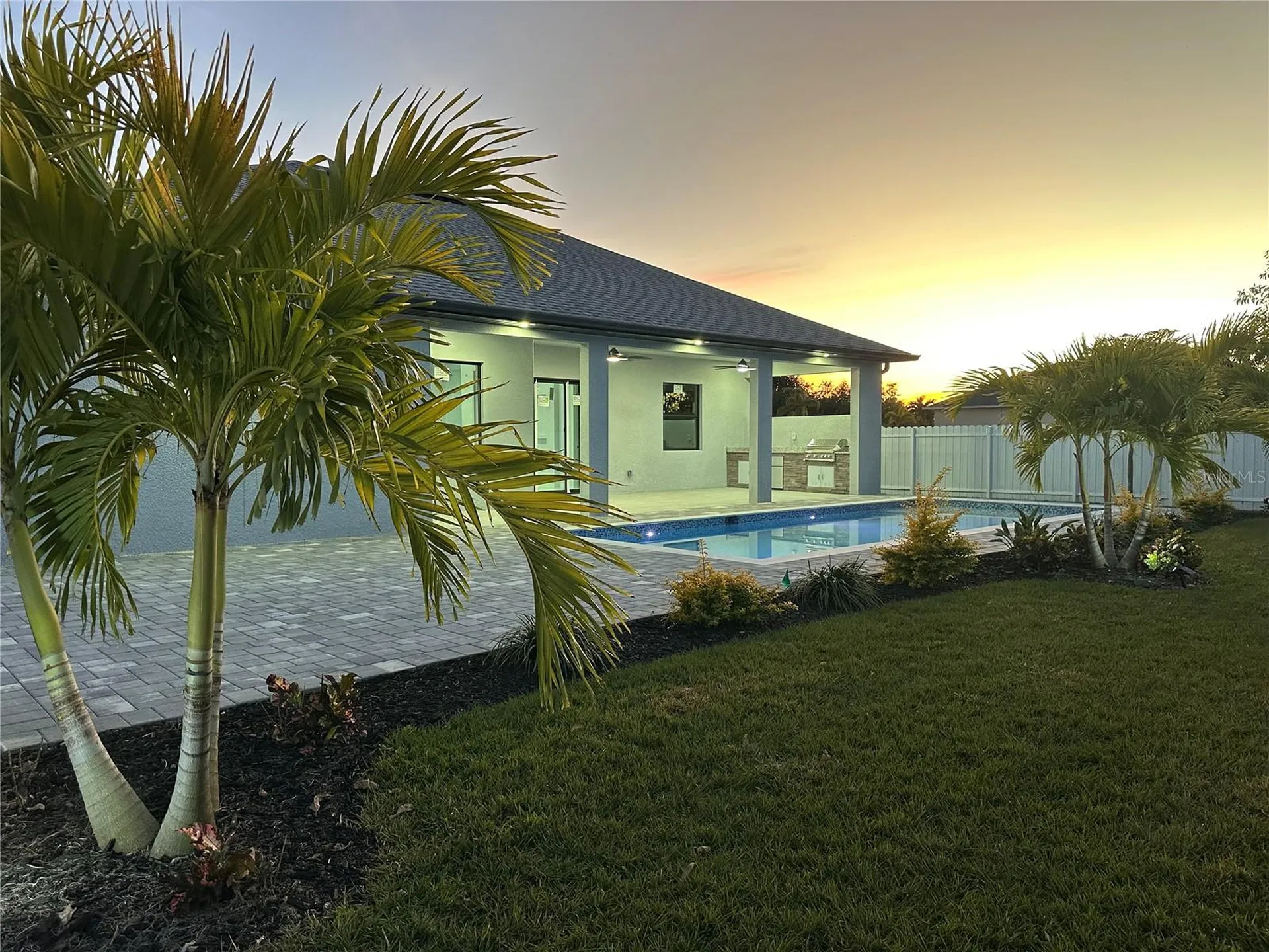 419 NW 4th Terrace Cape Coral FL 33993