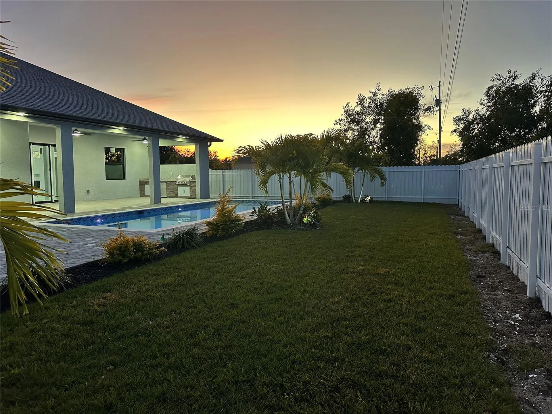 419 NW 4th Terrace Cape Coral FL 33993
