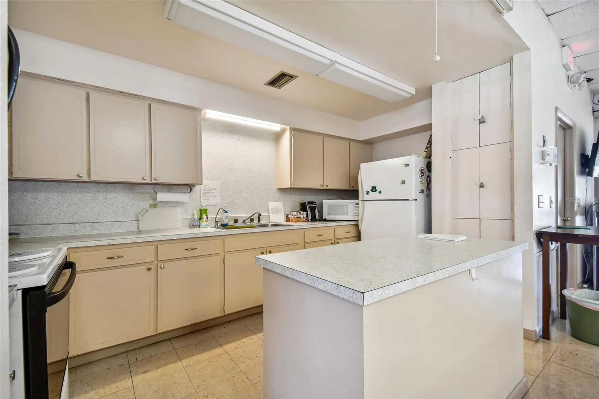 8472 68th Way N Pinellas Park FL 33781