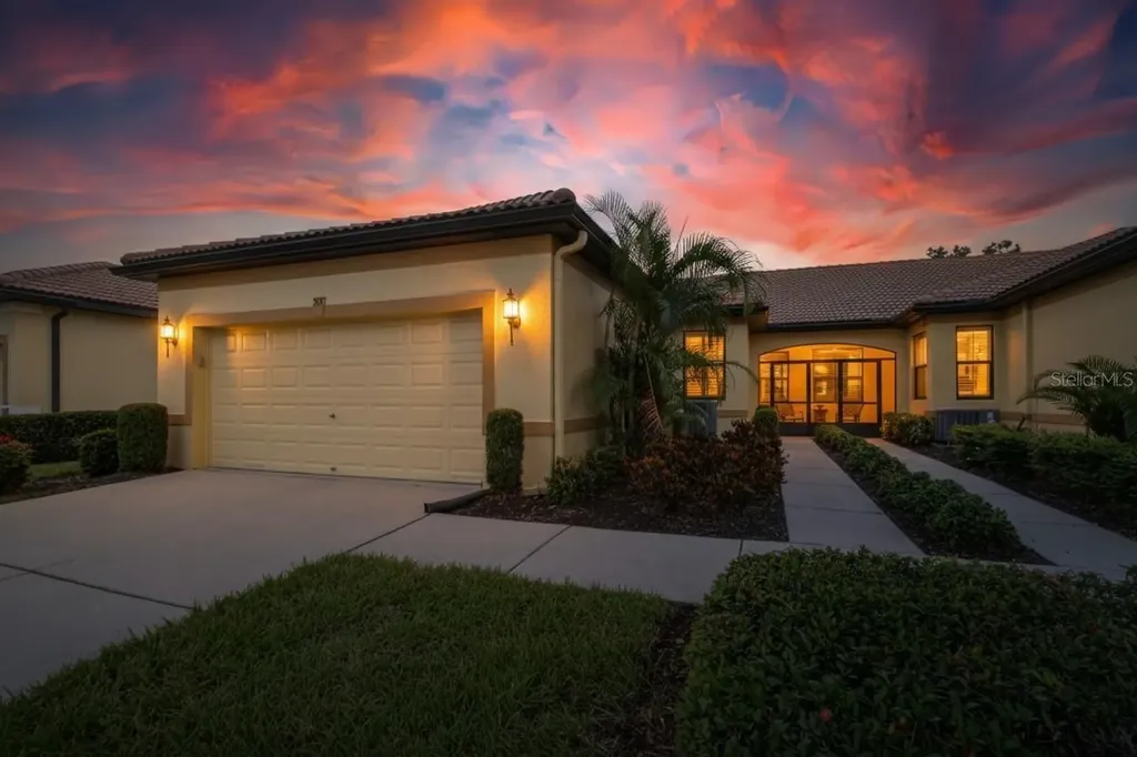307 Bluewater Falls Court Apollo Beach FL 33572