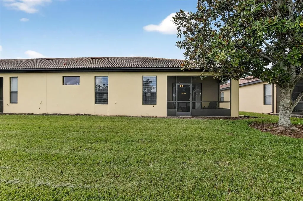 307 Bluewater Falls Court Apollo Beach FL 33572