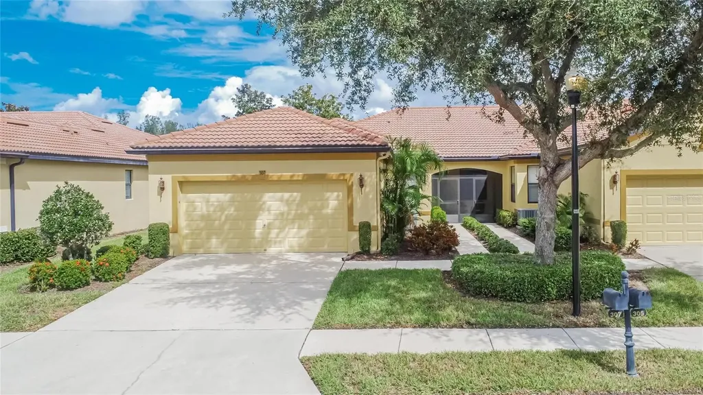 307 Bluewater Falls Court Apollo Beach FL 33572