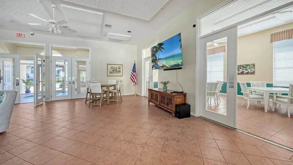 8390 Wingate Drive Sarasota FL 34238