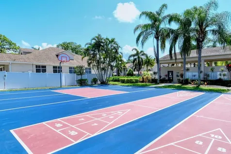 8390 Wingate Drive Sarasota FL 34238