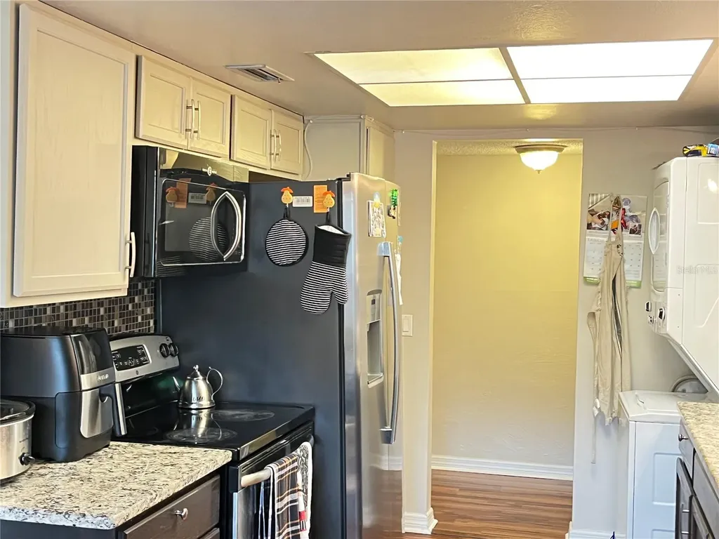 456 Windmeadows Street Altamonte Springs FL 32701