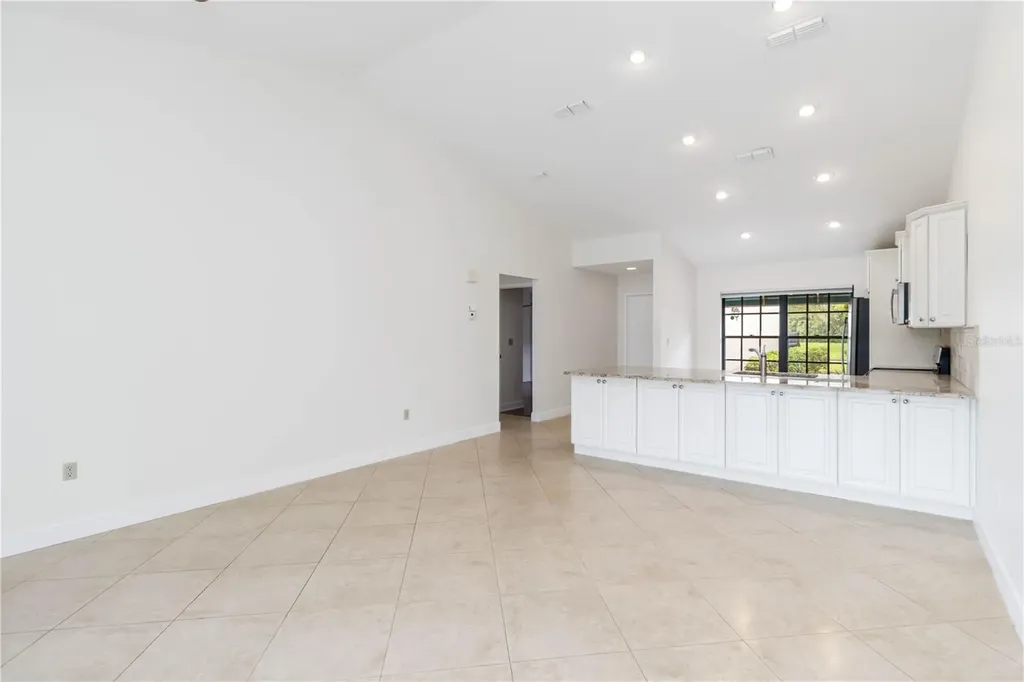 6085 Clubside Drive Sarasota FL 34243