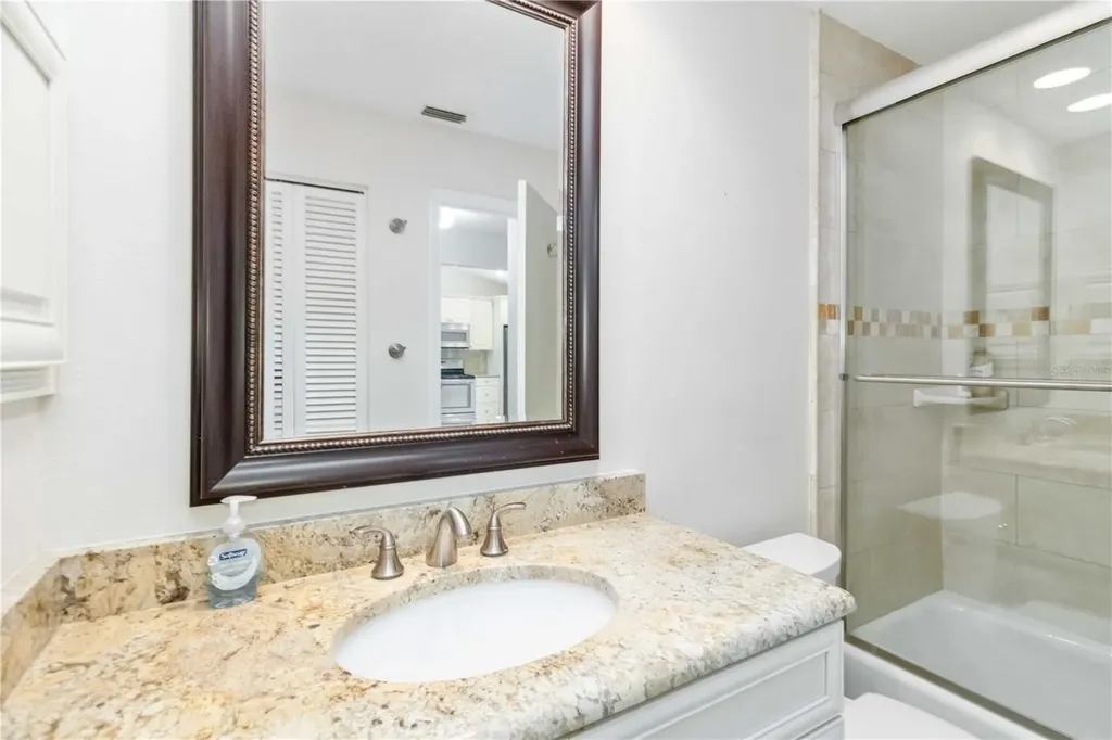 6085 Clubside Drive Sarasota FL 34243