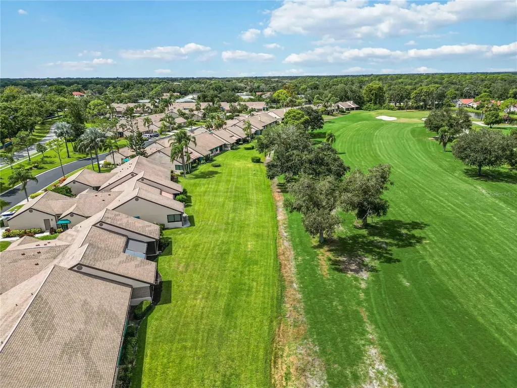 6085 Clubside Drive Sarasota FL 34243