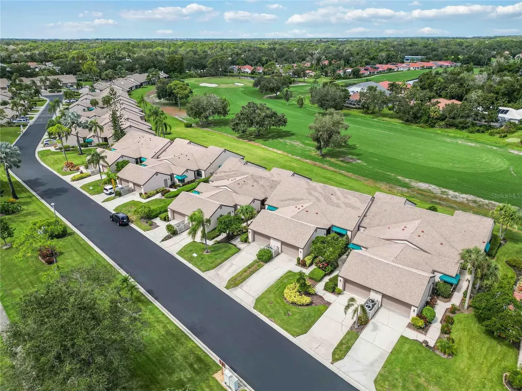 6085 Clubside Drive Sarasota FL 34243
