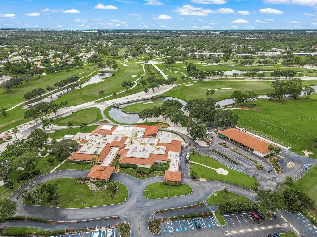 6085 Clubside Drive Sarasota FL 34243