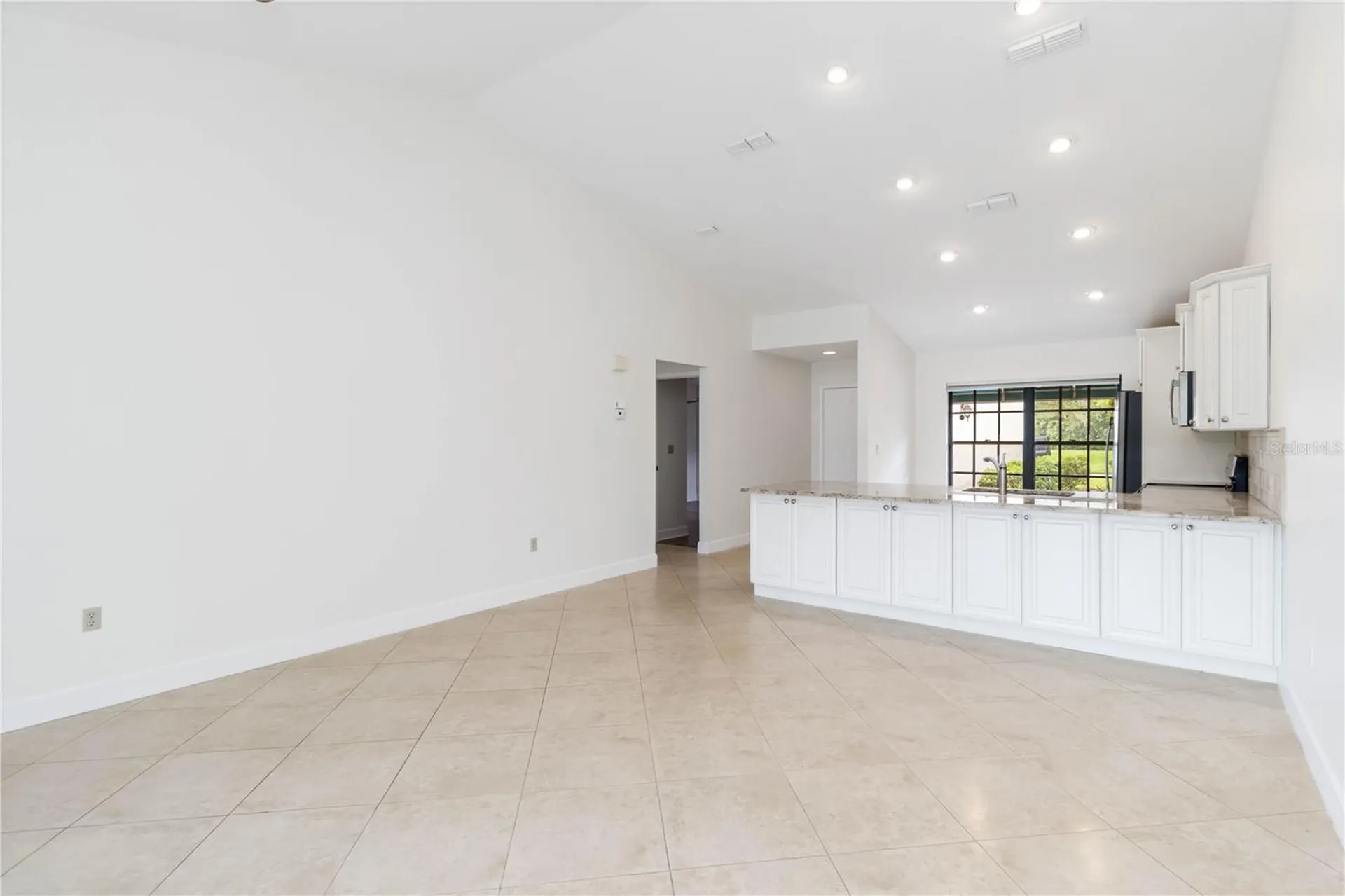 6085 Clubside Drive Sarasota FL 34243