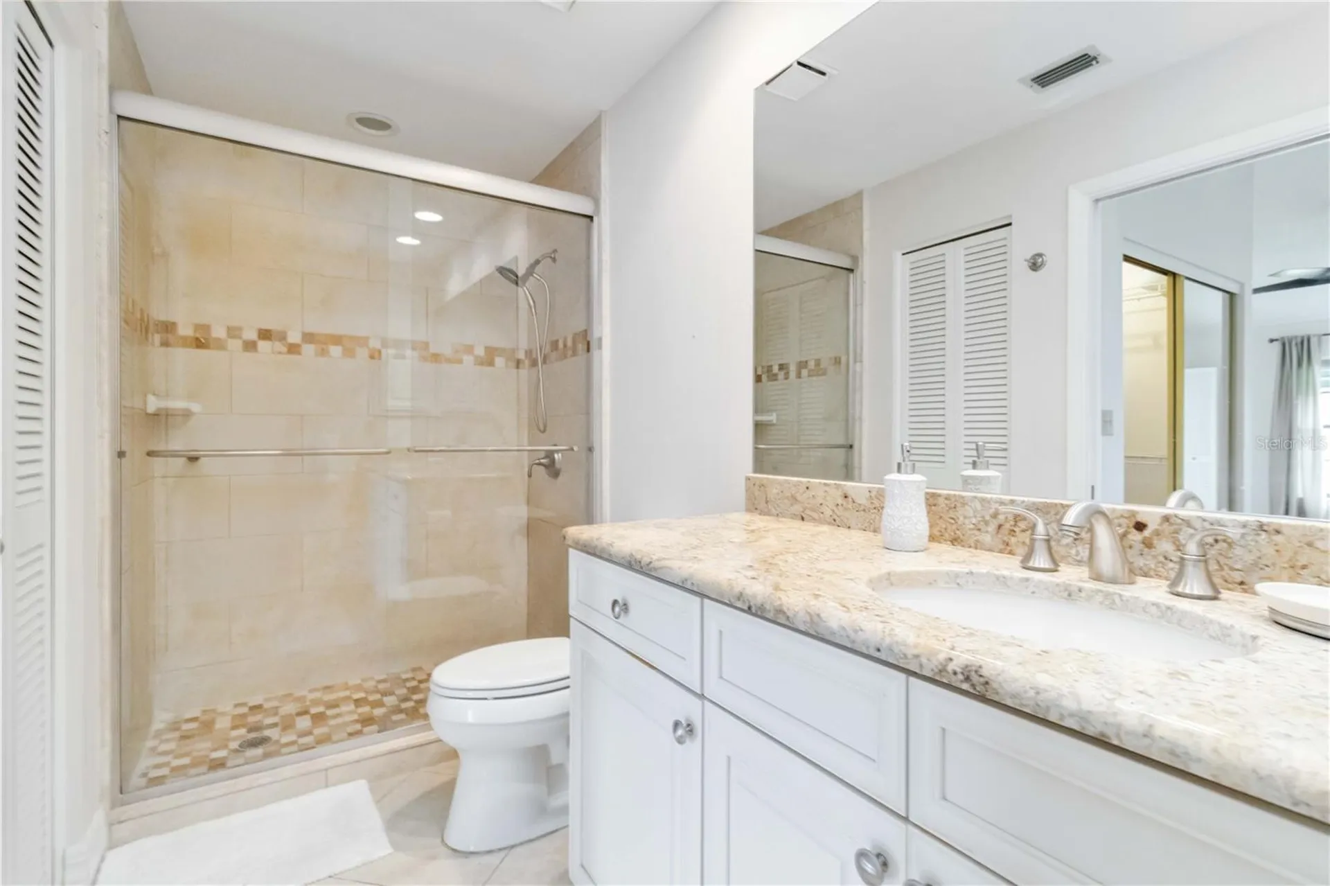 6085 Clubside Drive Sarasota FL 34243
