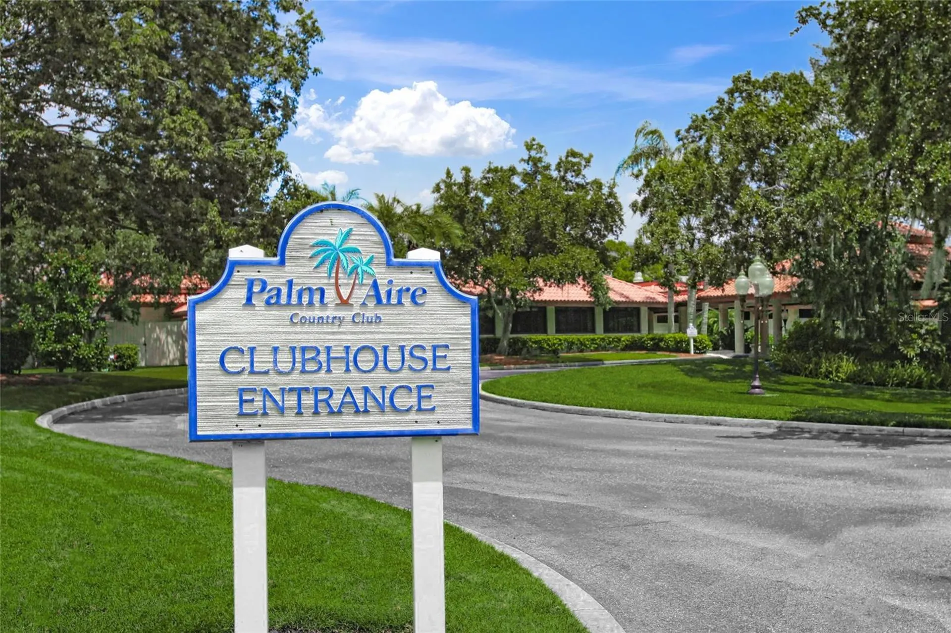 6085 Clubside Drive Sarasota FL 34243