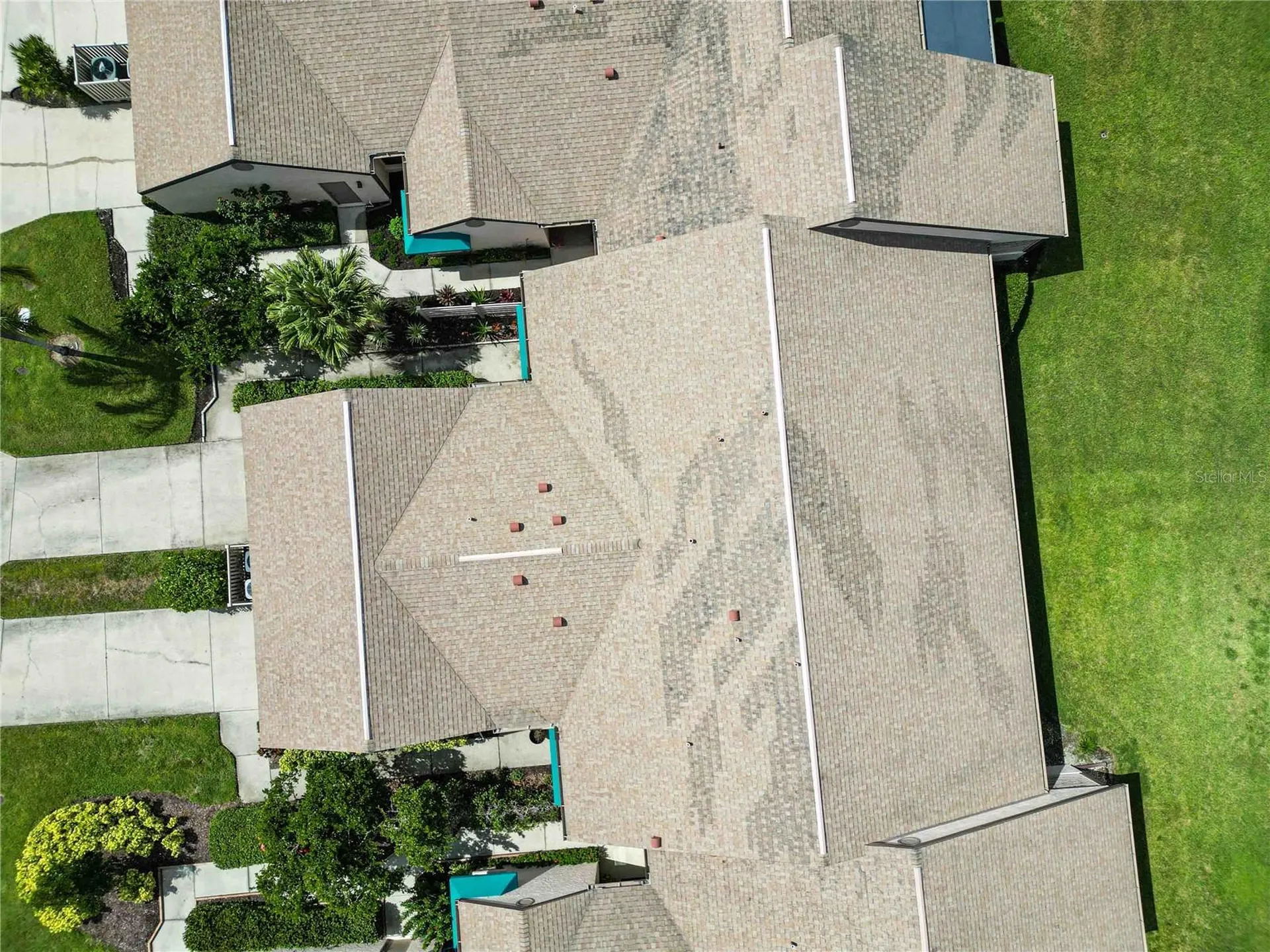 6085 Clubside Drive Sarasota FL 34243