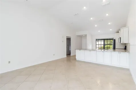 6085 Clubside Drive Sarasota FL 34243