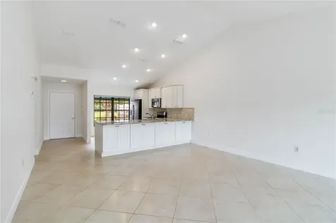 6085 Clubside Drive Sarasota FL 34243