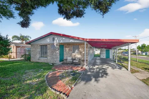 6624 N Hubert Avenue Tampa FL 33614