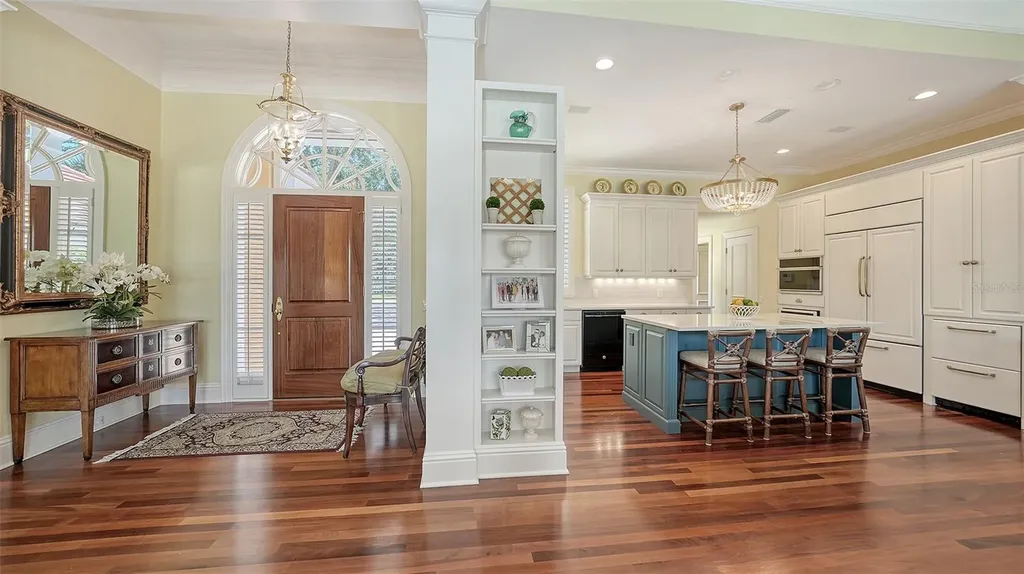 228 Saint James Park Osprey FL 34229