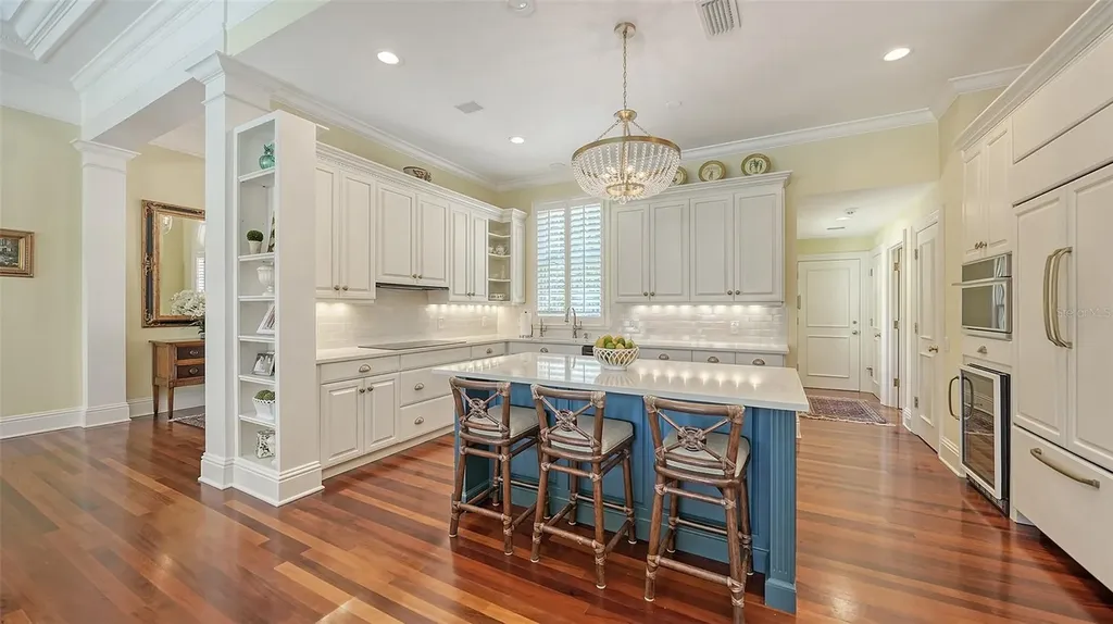 228 Saint James Park Osprey FL 34229
