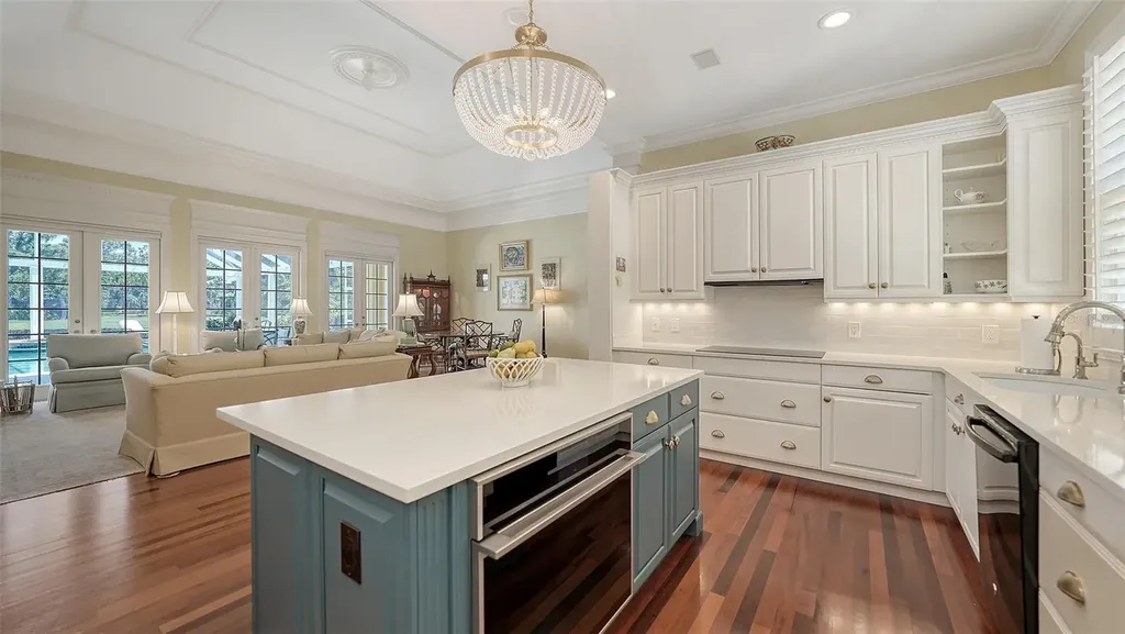 228 Saint James Park Osprey FL 34229