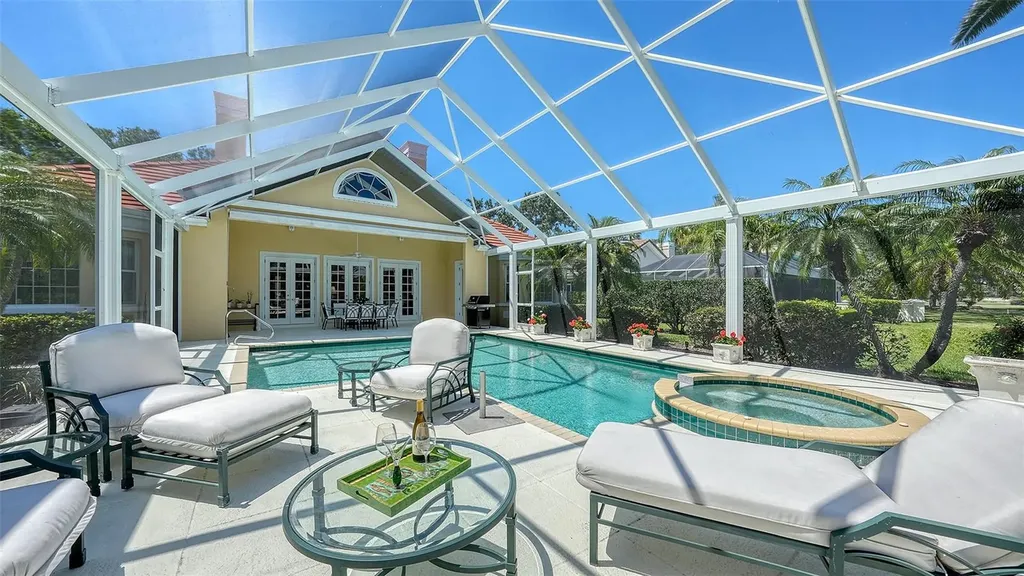 228 Saint James Park Osprey FL 34229