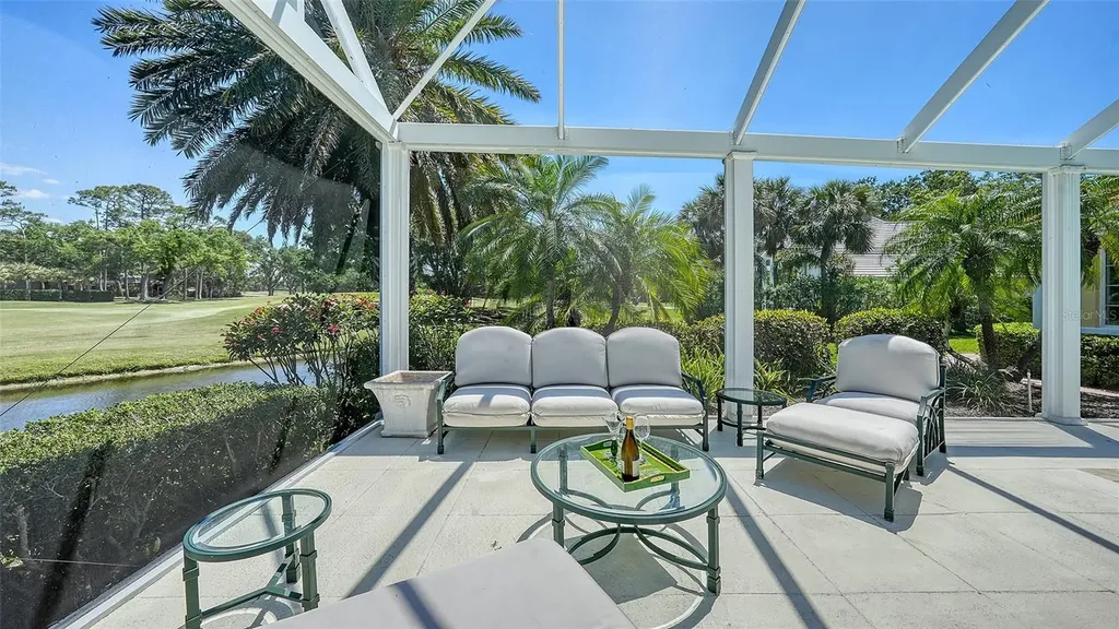 228 Saint James Park Osprey FL 34229