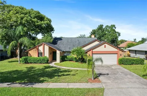 2530 Creekview Circle Oviedo FL 32765