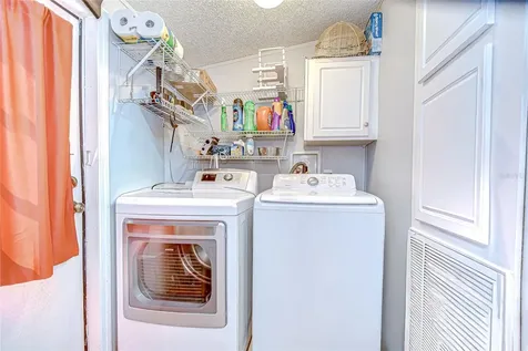 43650 County Road 54 E Kathleen FL 33849