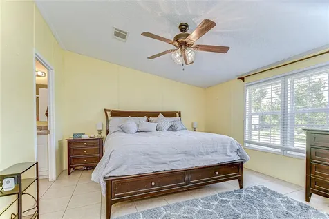 43650 County Road 54 E Kathleen FL 33849