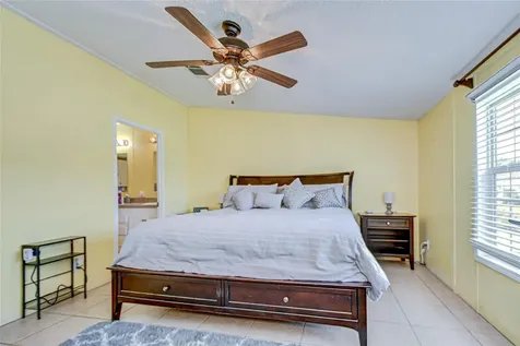 43650 County Road 54 E Kathleen FL 33849