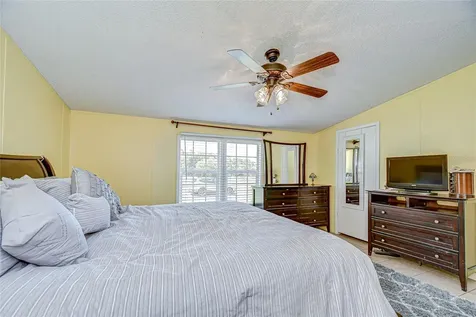 43650 County Road 54 E Kathleen FL 33849