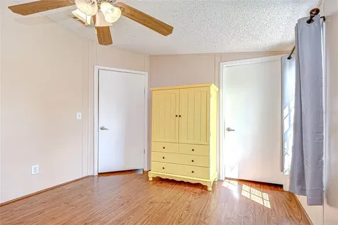 43650 County Road 54 E Kathleen FL 33849