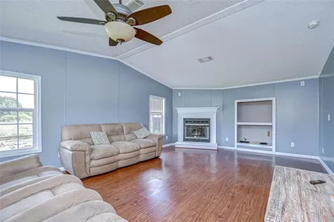 43650 County Road 54 E Kathleen FL 33849