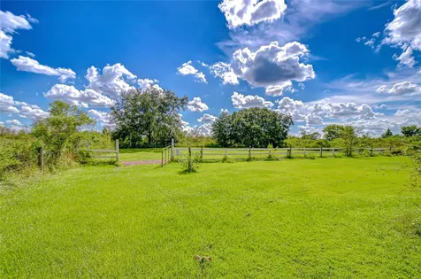 43650 County Road 54 E Kathleen FL 33849