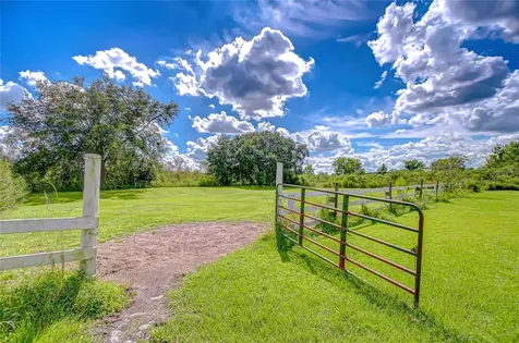 43650 County Road 54 E Kathleen FL 33849