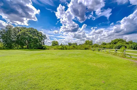 43650 County Road 54 E Kathleen FL 33849