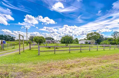 43650 County Road 54 E Kathleen FL 33849