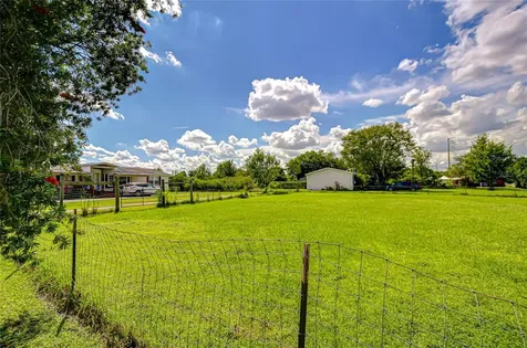 43650 County Road 54 E Kathleen FL 33849