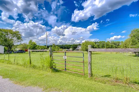 43650 County Road 54 E Kathleen FL 33849